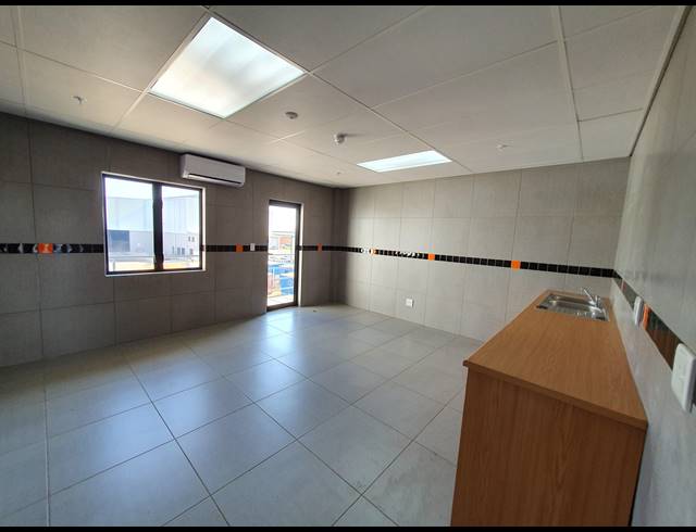 3,300M² WAREHOUSE TO LET IN ISANDO